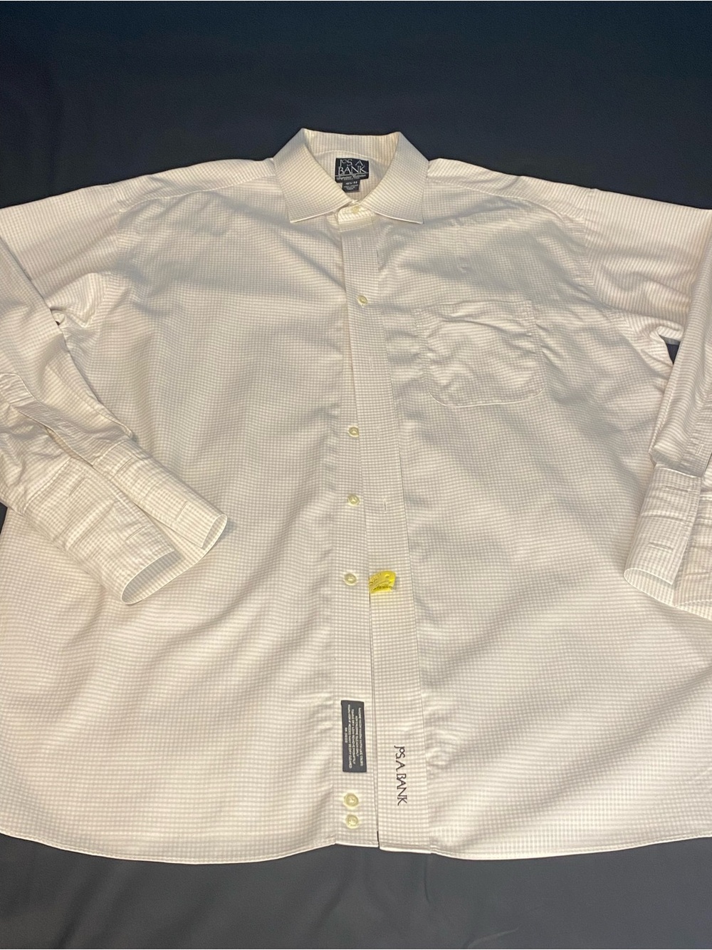 Mens Casual Dress Shirt by Jos A Bank Tailored Fit 100% Cotton 16 1/2 - 33.